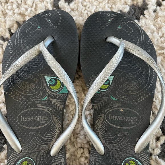 Preloved Sandals - Picture 2 of 4